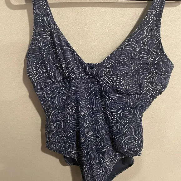 leilani Other - Leilani one piece bathing suit